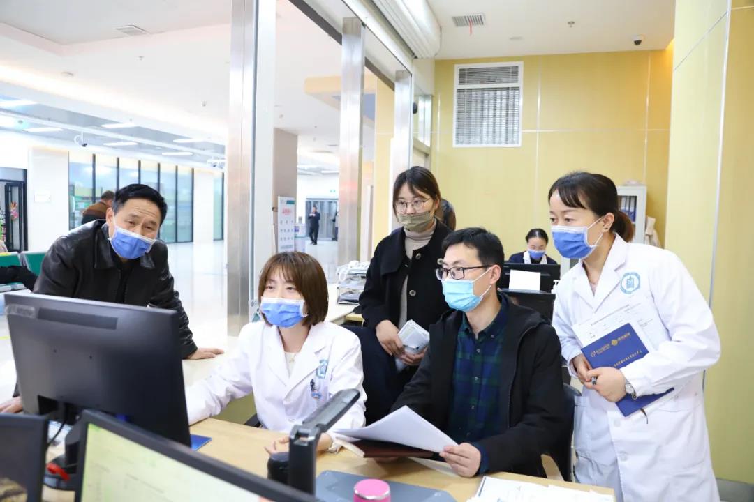 【醫(yī)院動態(tài)】市醫(yī)保中心調(diào)研組至宿遷市鐘吾醫(yī)院調(diào)研“雙通道”管理及單獨支付政策落實情況(圖3) 【醫(yī)院動態(tài)】市醫(yī)保中心調(diào)研組至宿遷市鐘吾醫(yī)院調(diào)研“雙通道”管理及單獨支付政策落實情況(圖3)